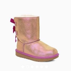 UGG BAILEY BOW II SHIMMER